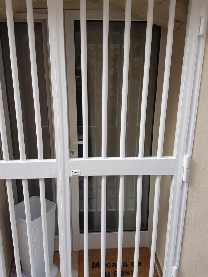 Residenza Rosaria Delle Meraviglie Bari Luaran gambar