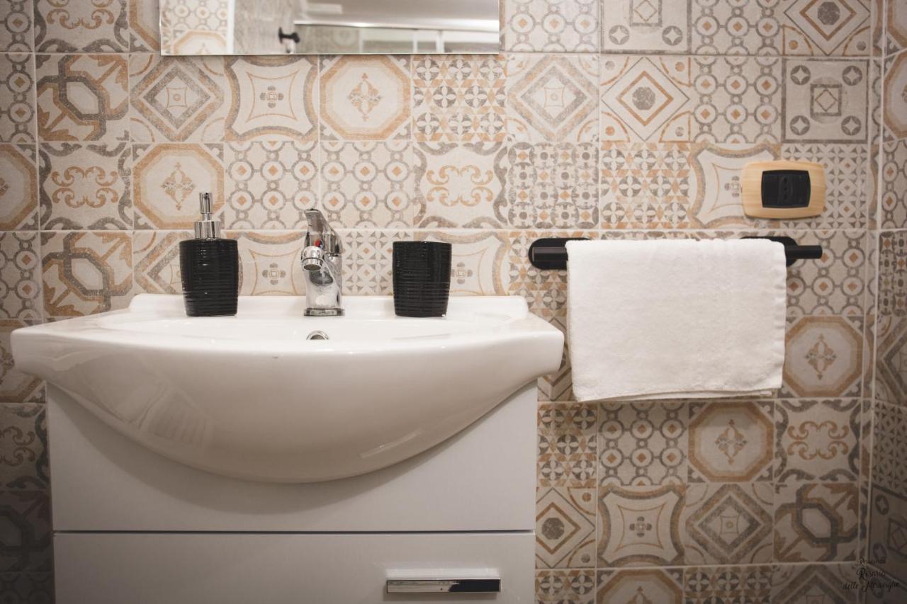 Residenza Rosaria Delle Meraviglie Bari Luaran gambar